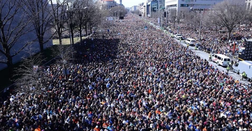 Photo of an enormous crowd of people, participating in the 'March for our Lives' Rally in Washington D.C.